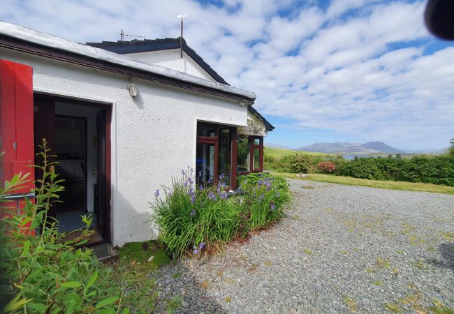 House in Moyard - Tievemore House House in Moyard - Tievemore House