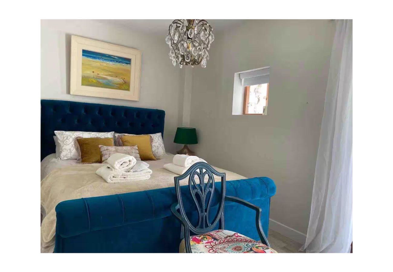 House in Newport - Unique & Stylish Home In Newport