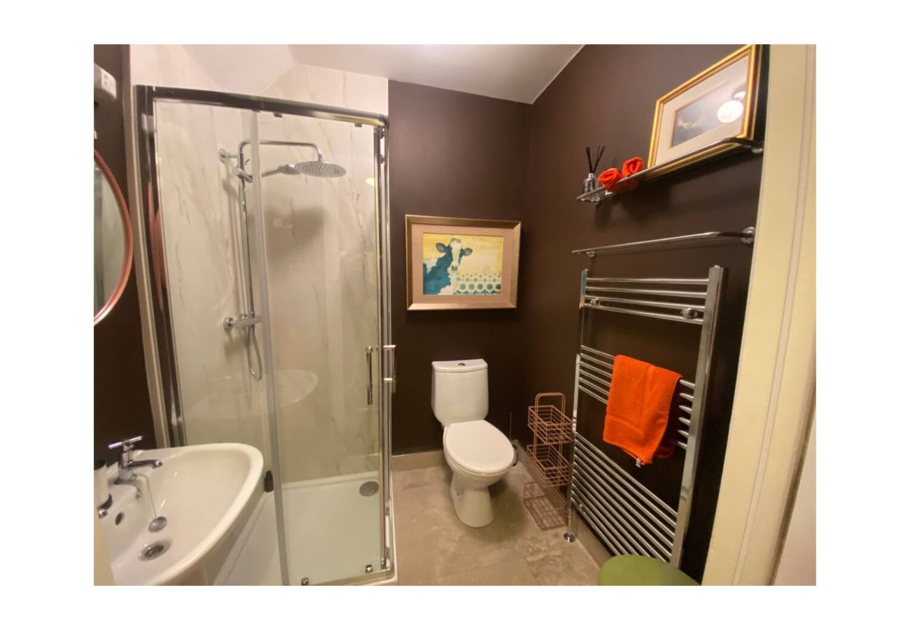 House in Newport - Unique & Stylish Home In Newport