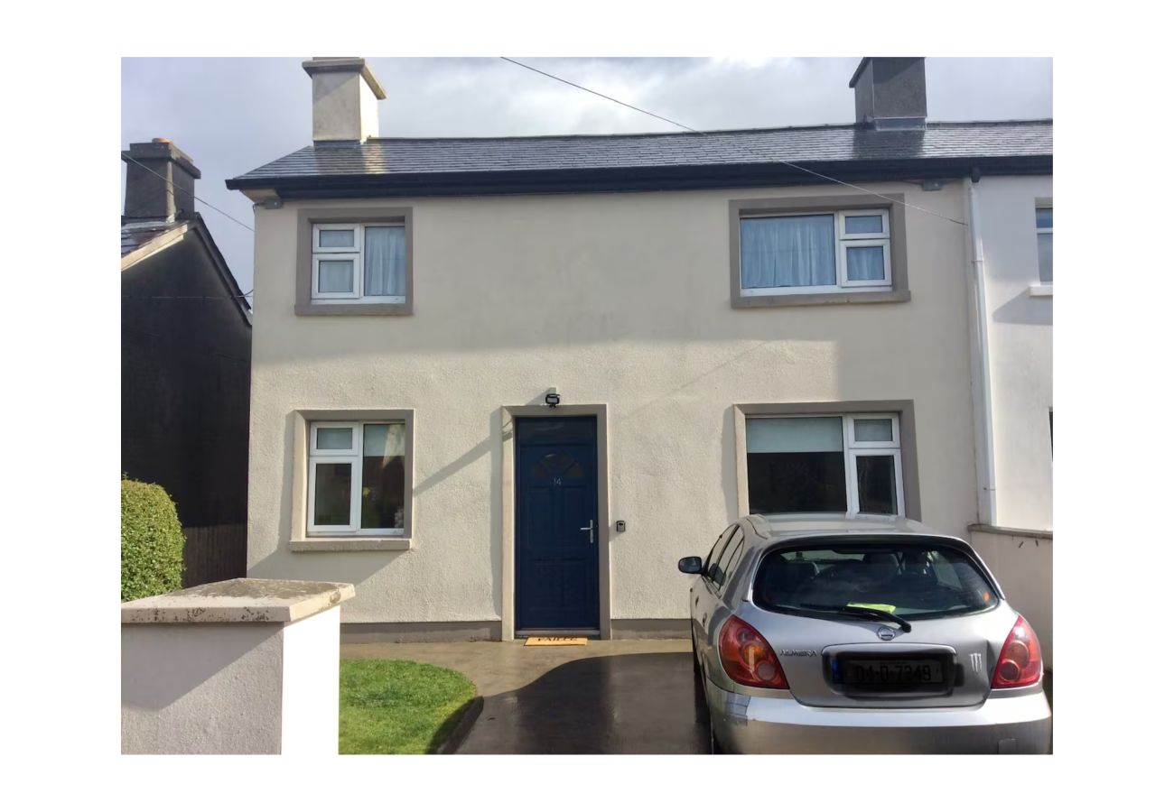 Apartment in Westport - Luxury 2 bed 2 bath, quiet street, Westport town